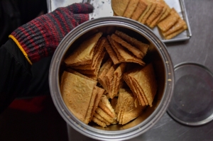 Love letters from grandma: Savour nostalgic ‘kuih kapit’ at Ah Ma House in Sekinchan