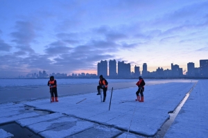 Harbin’s ice harvesters feel the heat of climate change