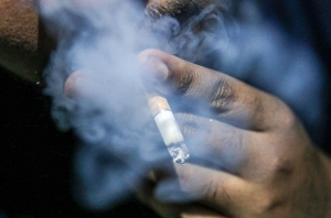 Kick the habit: Research reveals quitting smoking for a week could add a day to your life